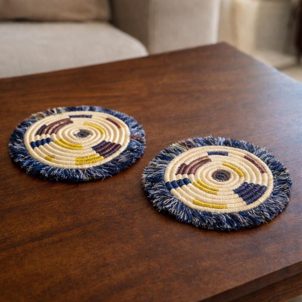 Hand-Carved African Wooden Mask & Rwandan Woven Sisal Coasters, 3 Pieces - Picture 4 of 9